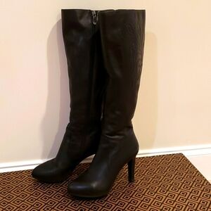 Vitacci black leather boots